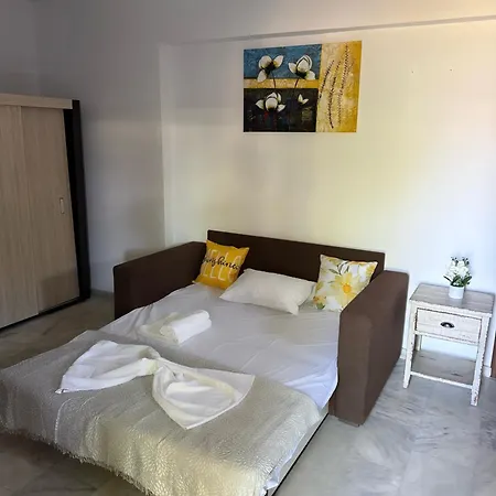 Spartandom Lejlighed Yerakini