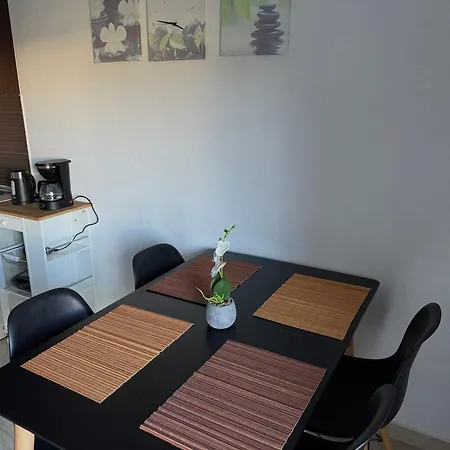 Apartment Spartandom *